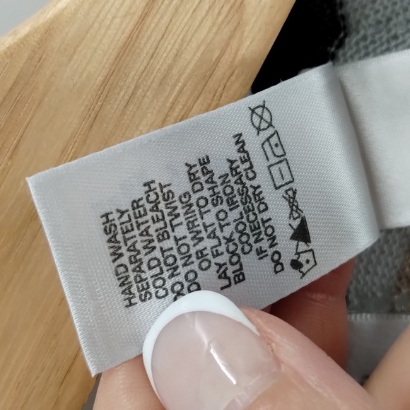 Emma James sweater size petite medium zig zag print Paradise pretty lightweight - Picture 8 of 9